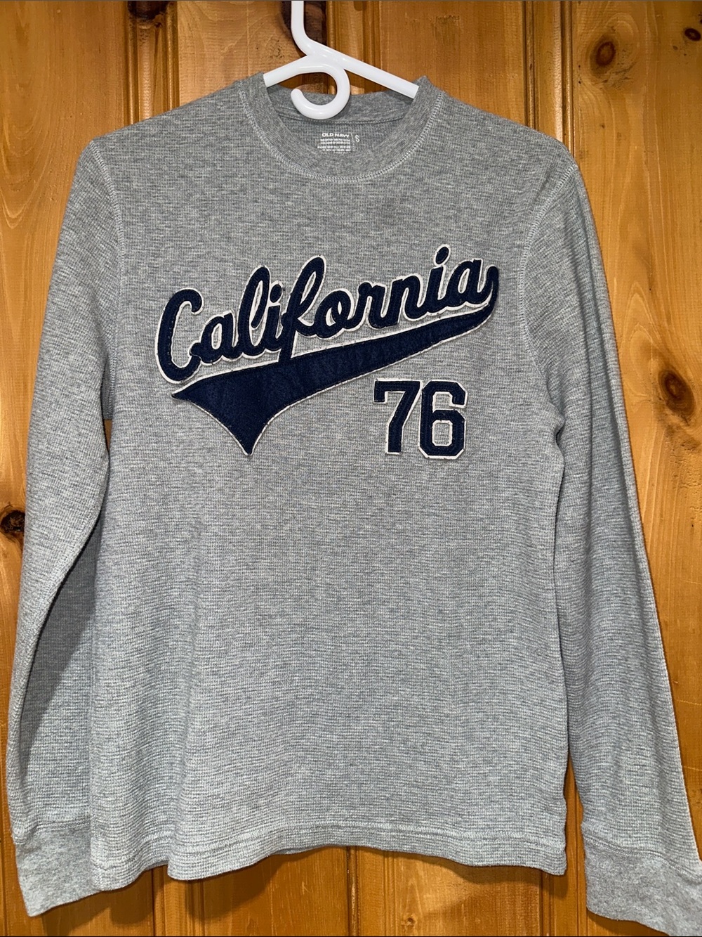 Old Navy Gray Crewneck Sweater with Navy 'California 76' Applique